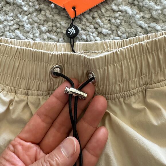 Men's YoungLA - Weightless Cargo Drawstring Shorts, L, NWT, Tan - Picture 4 of 5